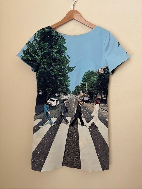 Alice + Olivia Dresses & Skirts - Alice + Olivia x The Beatles Mani Abbey Road Dress Multicolor Size 8